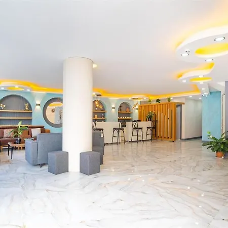 Hotel Blue Marina &
